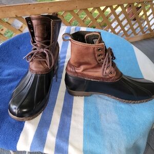 G.H. Bass & Co. Men's leather waterproof boot. Size 12M